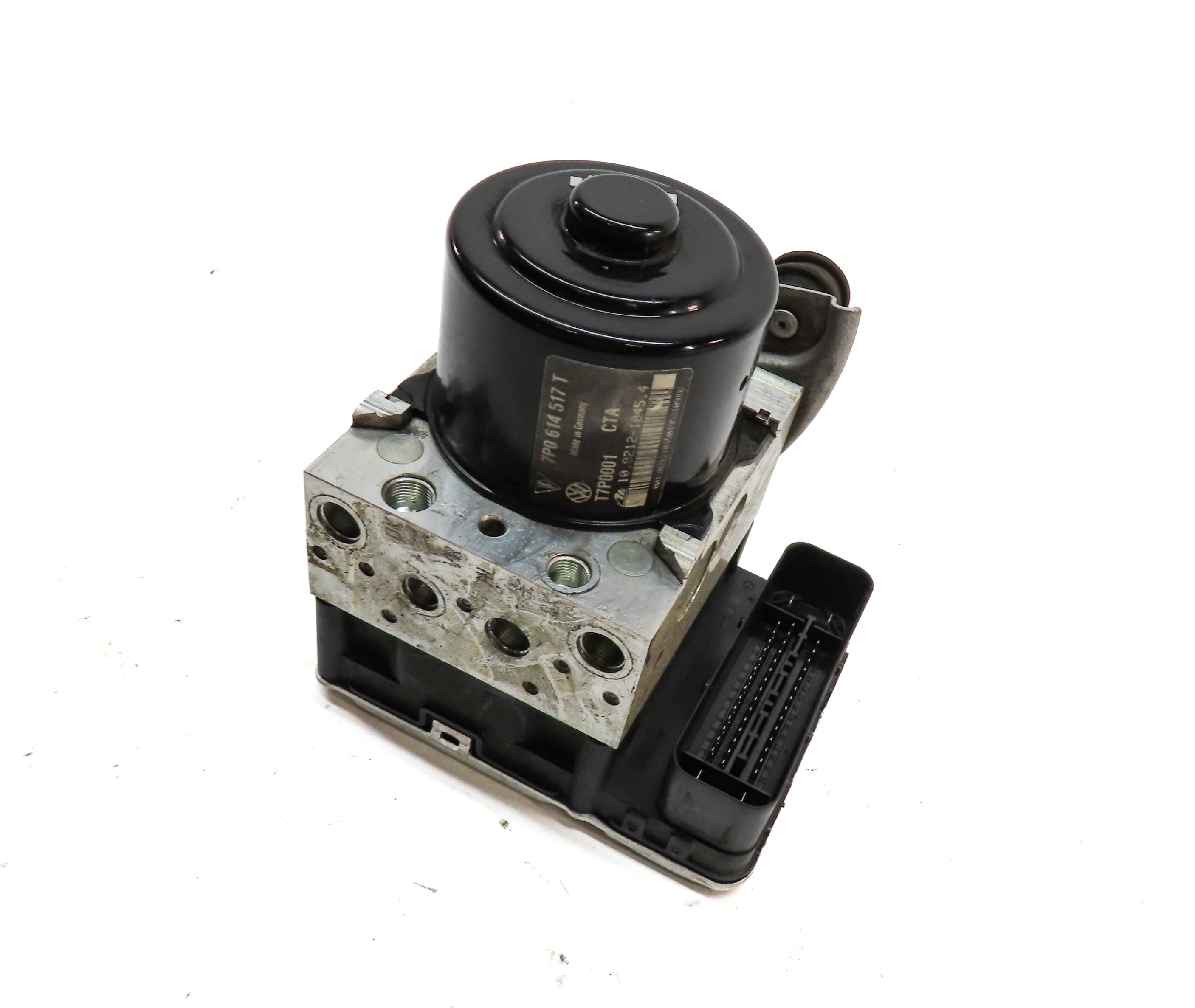 2015-2018 PORSCHE CAYENNE (958) ABS ANTI LOCK BRAKE PUMP w/ MODULE — exact item pictured